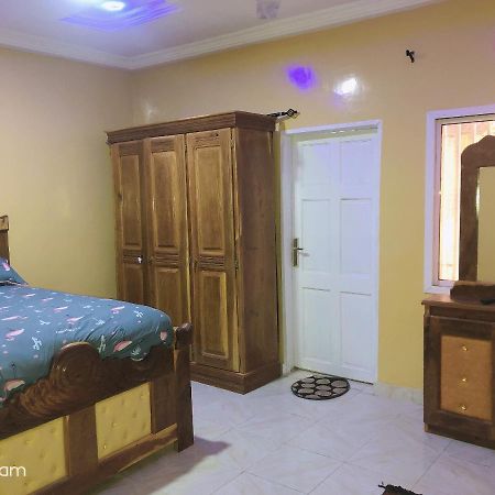 Awamuulamin Manneh Guest House Abuko ภายนอก รูปภาพ