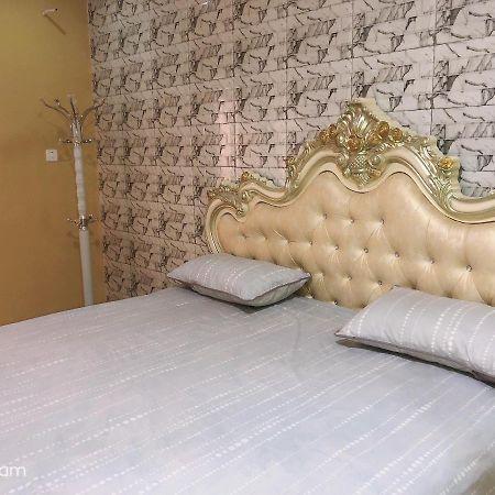 Awamuulamin Manneh Guest House Abuko ภายนอก รูปภาพ