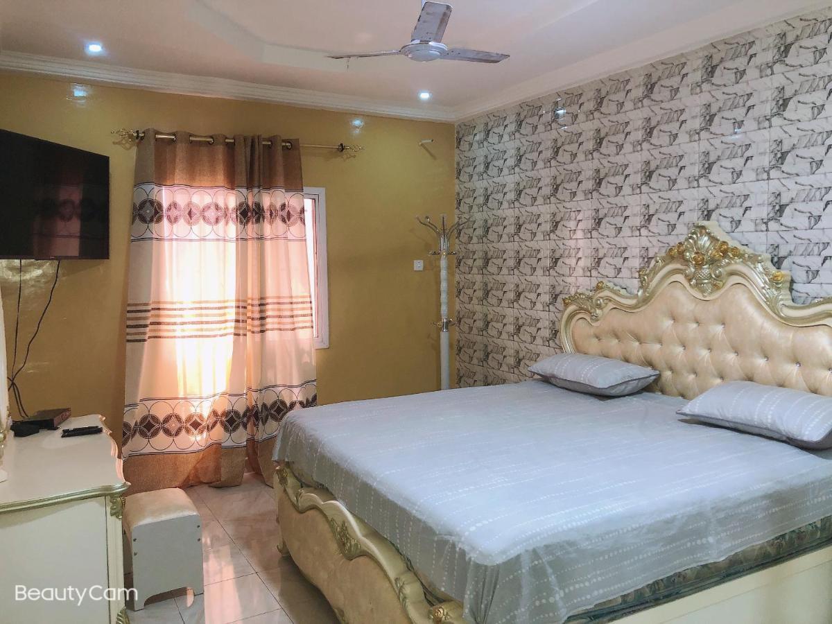 Awamuulamin Manneh Guest House Abuko ภายนอก รูปภาพ