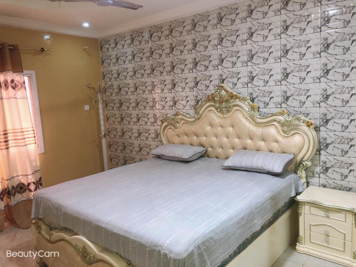 Awamuulamin Manneh Guest House Abuko ภายนอก รูปภาพ