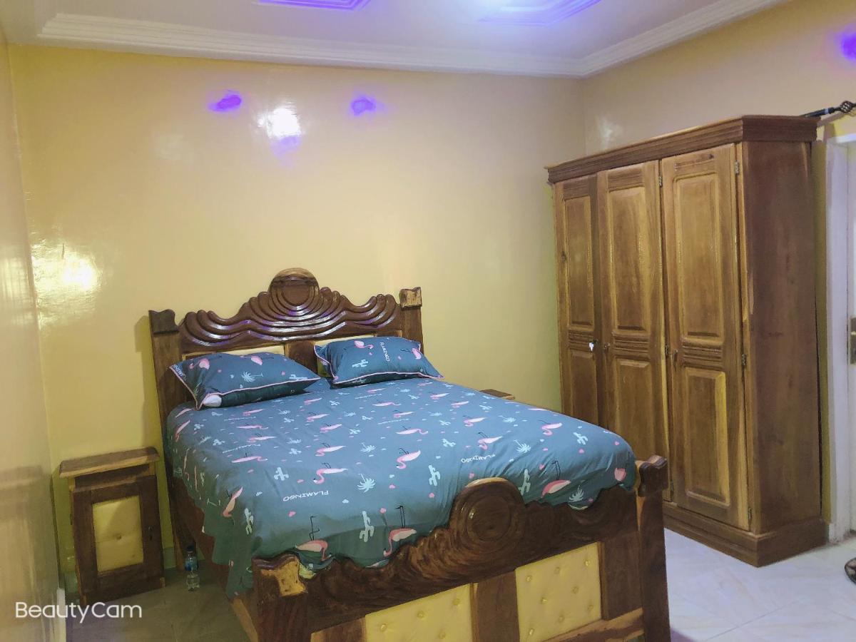 Awamuulamin Manneh Guest House Abuko ภายนอก รูปภาพ