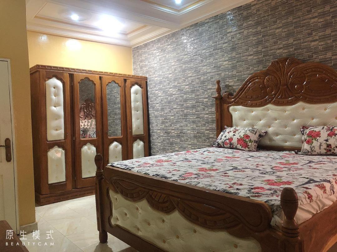 Awamuulamin Manneh Guest House Abuko ภายนอก รูปภาพ