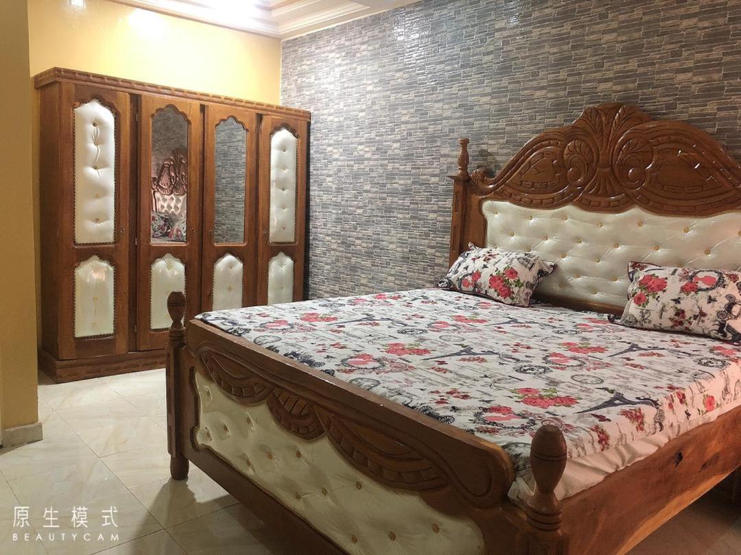 Awamuulamin Manneh Guest House Abuko ภายนอก รูปภาพ